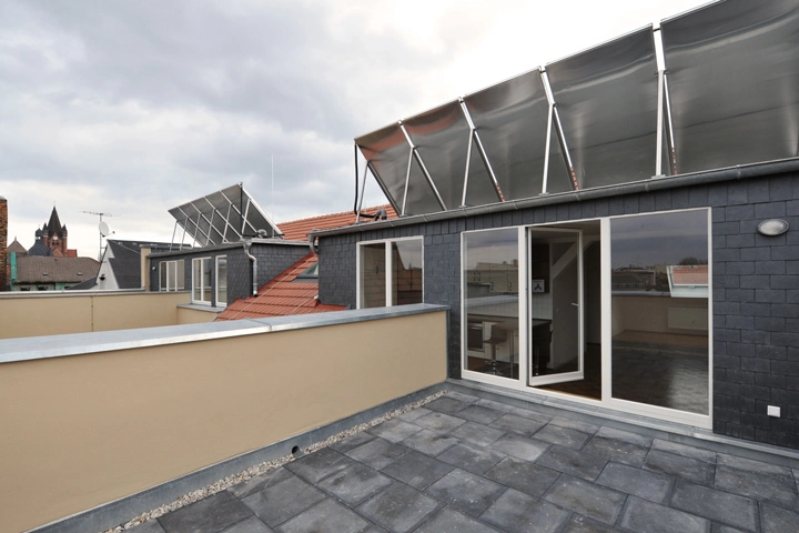Martha-Brautzsch-Straße 9, Dachgeschoss Solaranlage