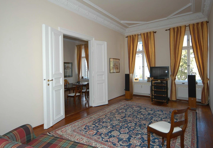 Goldschmidtstraße 16, Ansicht von Rechts