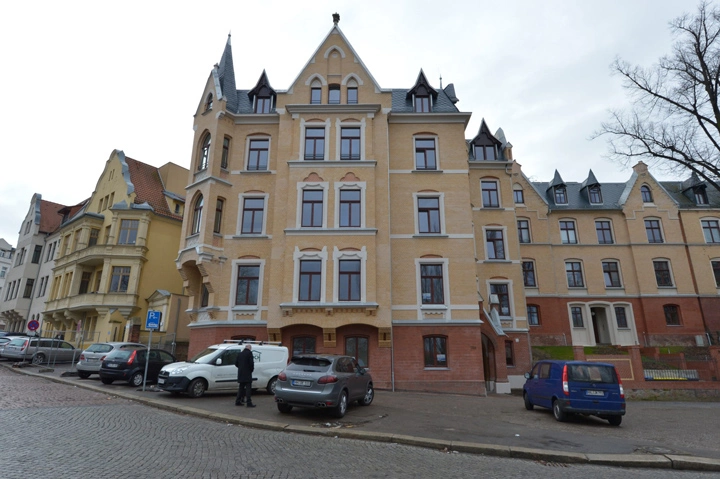 Willy-Brandt-Straße 78a, Fassade